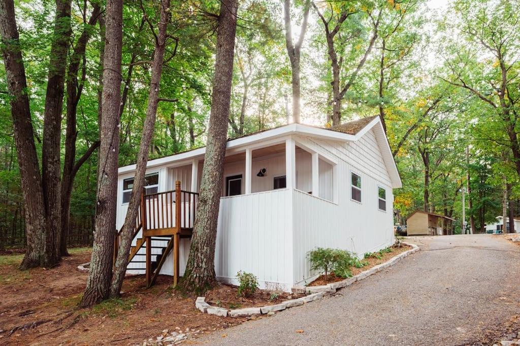 Arbutus Lake 3 Bedroom Cottage Traverse City Luaran gambar