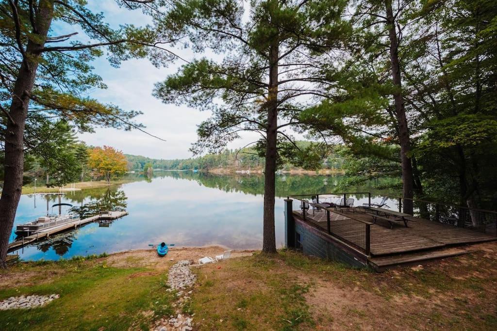 Arbutus Lake 3 Bedroom Cottage Traverse City Luaran gambar