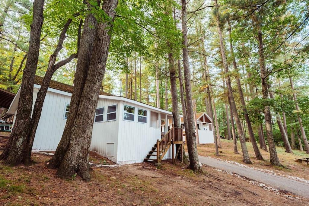 Arbutus Lake 3 Bedroom Cottage Traverse City Luaran gambar