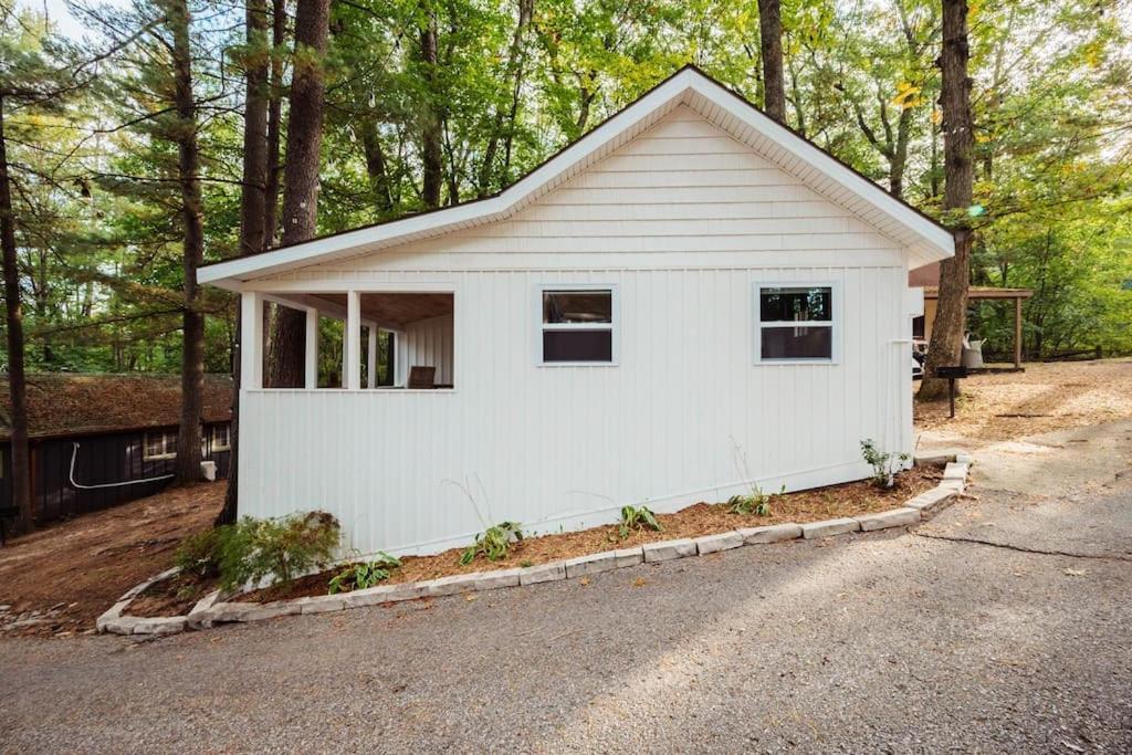Arbutus Lake 3 Bedroom Cottage Traverse City Luaran gambar